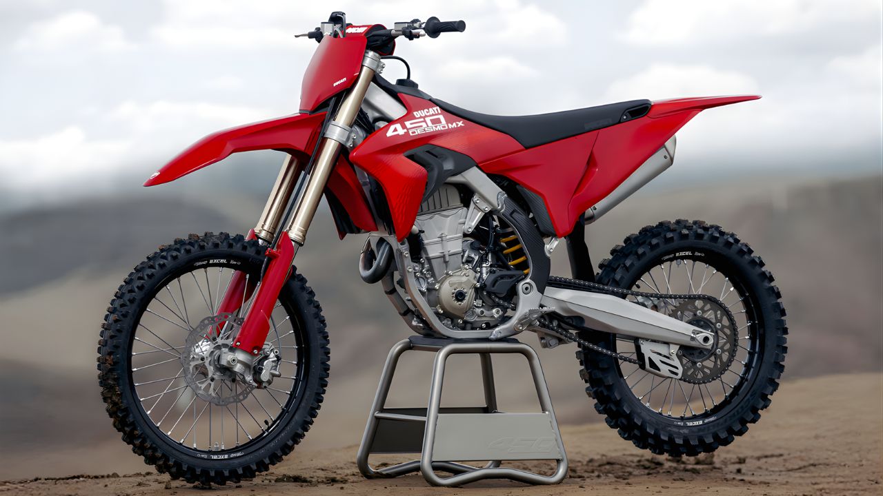 Ducati Desmo450 MX