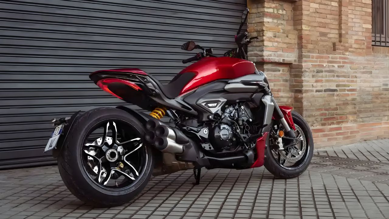 Ducati XDiavel V4