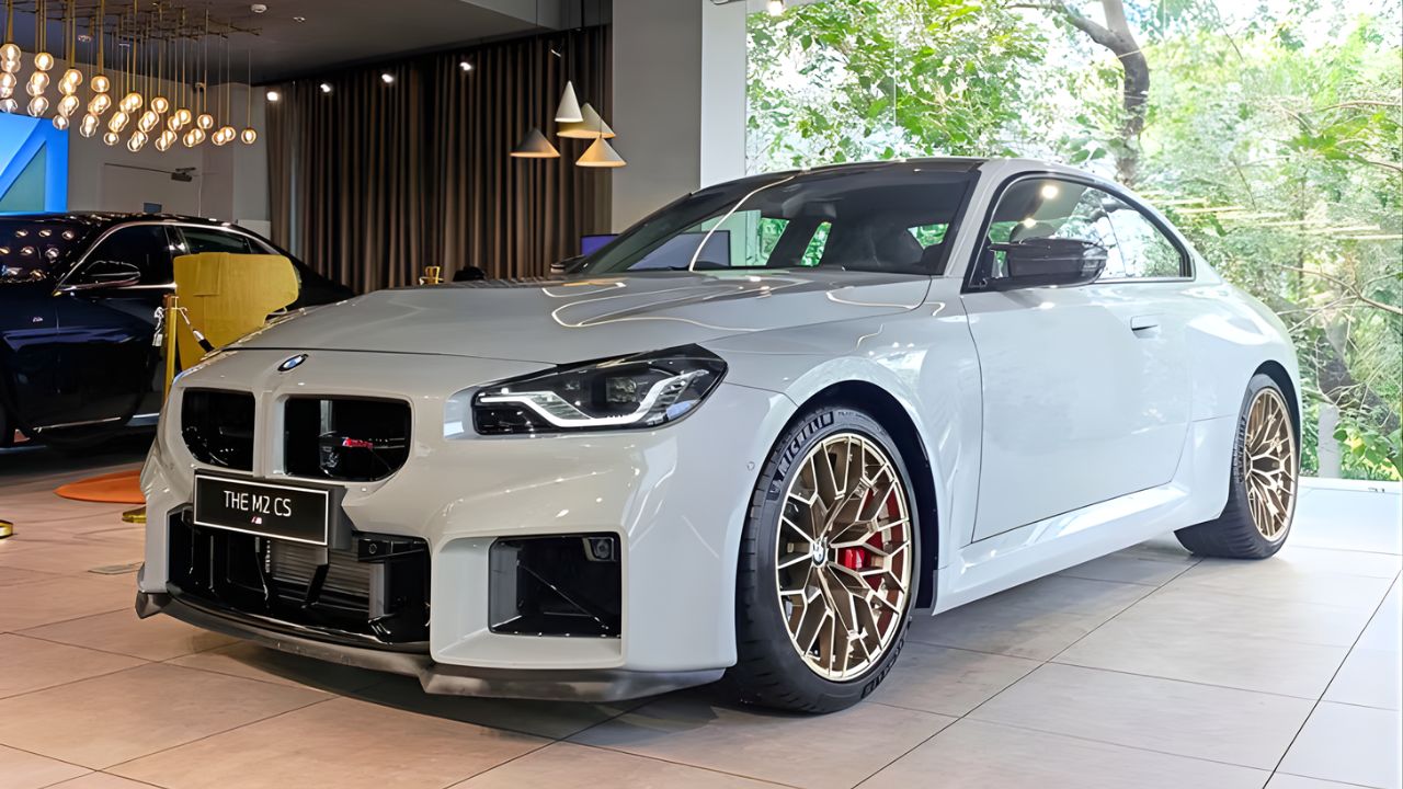BMW M2 CS