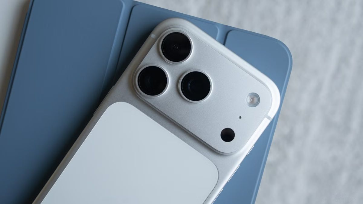 iPhone 18